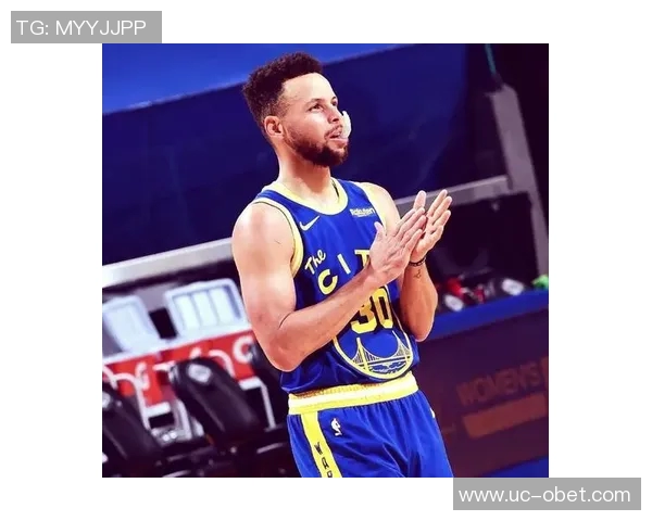 库里穿卡特球鞋向传奇致敬卡特回应我看到你了斯蒂芬